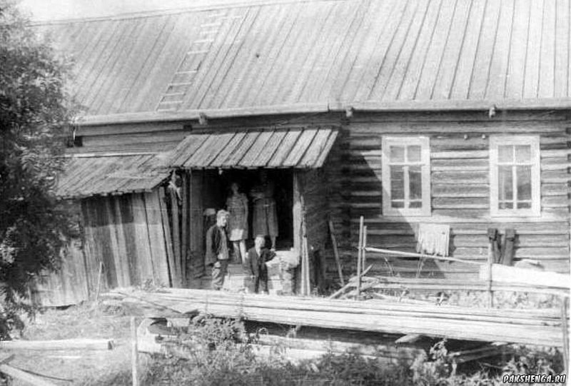 Фотография  предоставленна  дочерьми Прилучного Владимира Александровича  из семейного архива